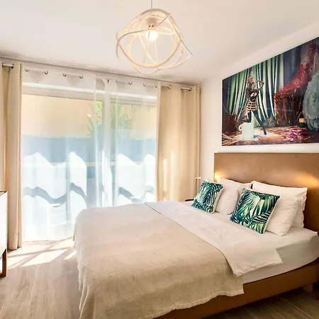 아파트 Centre Promenade Golden Square Terrace 1 Min Walk To The Ac 니스