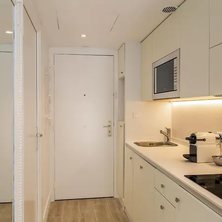 Centre Promenade Golden Square Terrace 1 Min Walk To The Ac 아파트