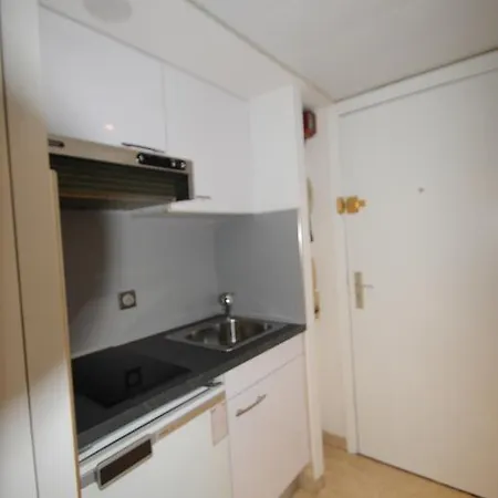 Centre Promenade Golden Square Terrace 1 Min Walk To The Ac