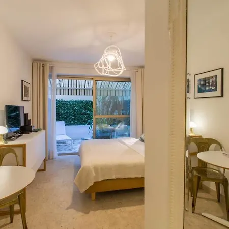 Centre Promenade With Terrace Next To The Sea In The Pedestrian Area Apartment *