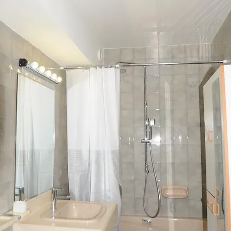 Centre Promenade Golden Square Terrace 1 Min Walk To The Ac Ницца