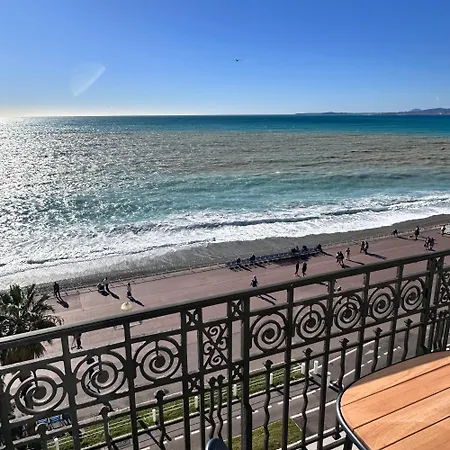 Centre Promenade Golden Square Terrace 1 Min Walk To The Ac *