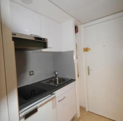 Centre Promenade Golden Square Terrace 1 Min Walk To The Beach Ac