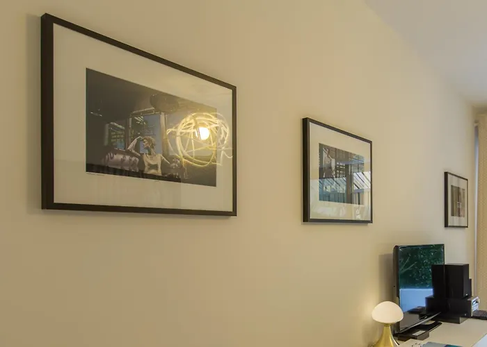 Apartment Centre Promenade Golden Square Terrace 1 Min Walk To The Beach Ac Nice